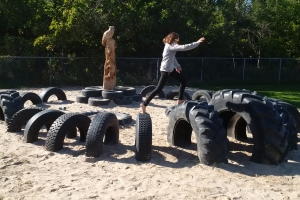 recycled_tire_playground_02